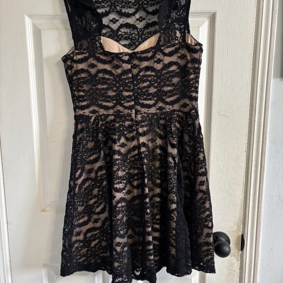 Black sequin dress - Picture 3 of 3